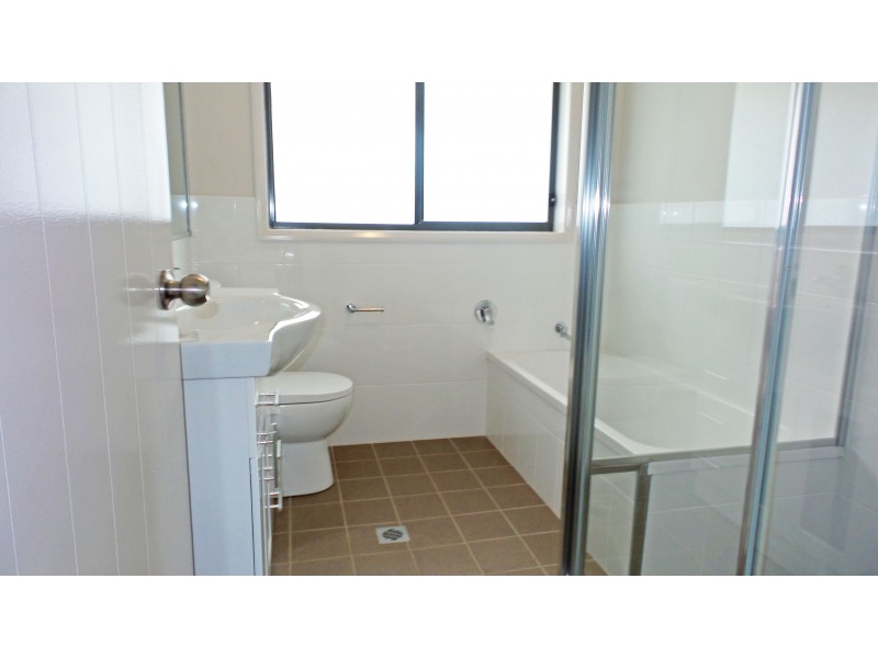 24 Hawthorne Avenue, Nowra NSW 2541