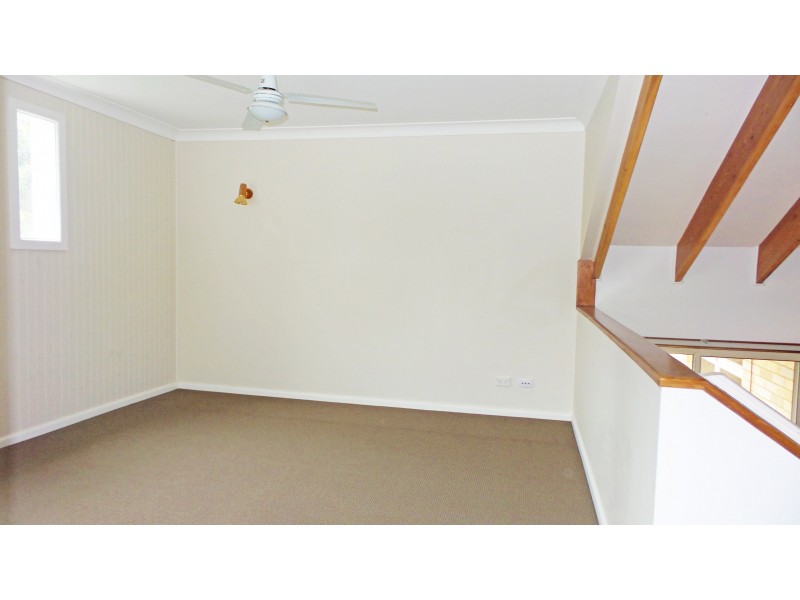 104 West Birrilley Street, Bomaderry NSW 2541