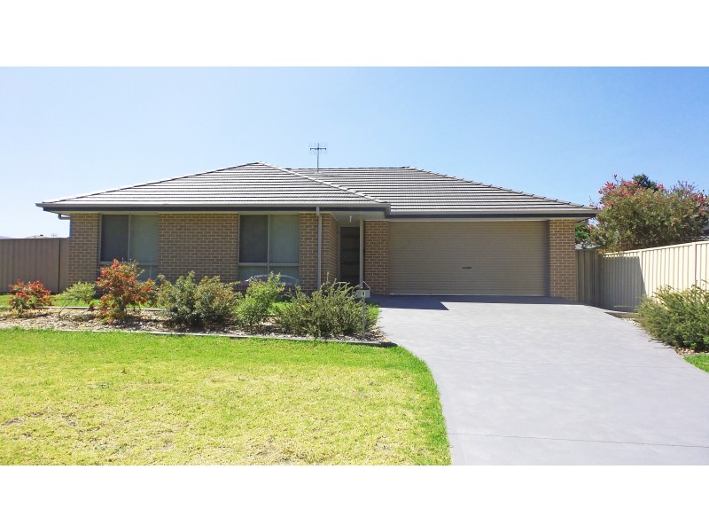 8 Gumnut Way, North Nowra NSW 2541
