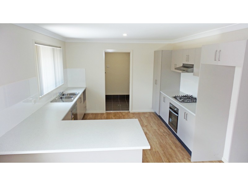 8 Gumnut Way, North Nowra NSW 2541