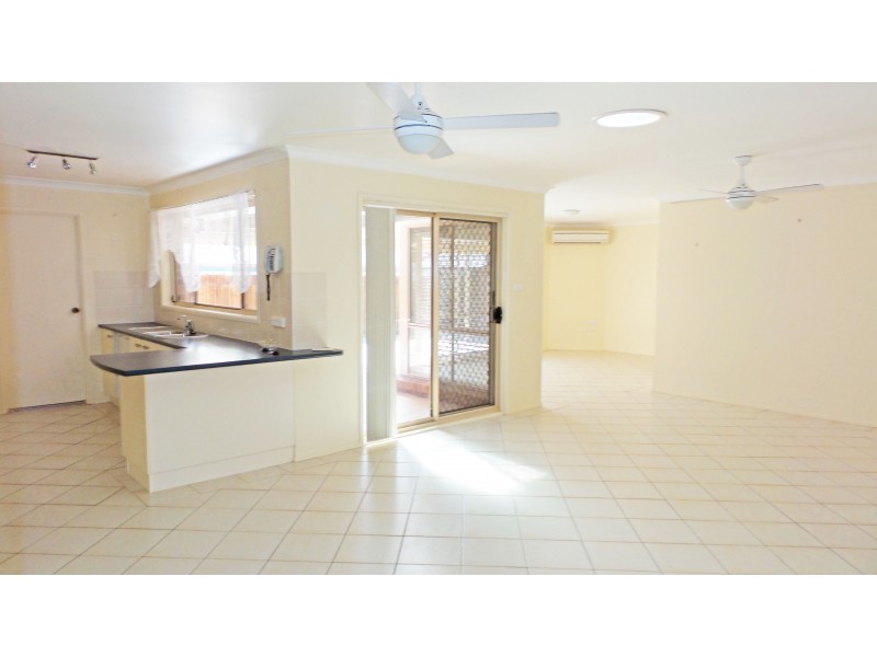 57 Burradoo Crescent, Nowra NSW 2541