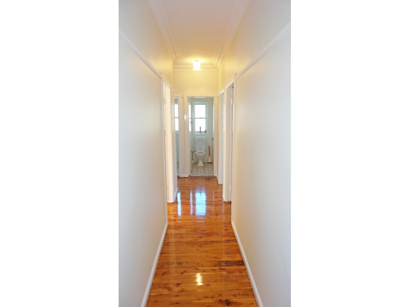 106 Shoalhaven Street, Nowra NSW 2541