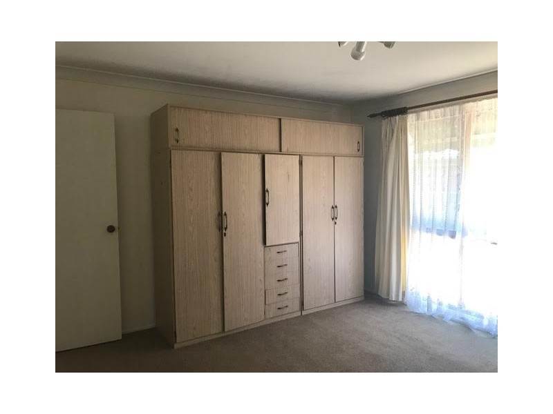1 Birkdale Grove, Bomaderry NSW 2541