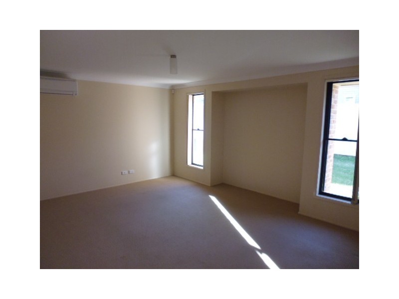 67 Rayleigh Drive, Worrigee NSW 2540