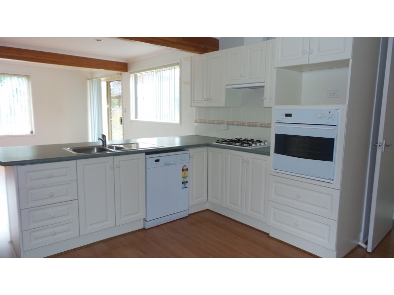 14 Devlin Avenue, North Nowra NSW 2541