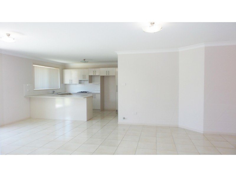 3/13 Hannah Place, Worrigee NSW 2540