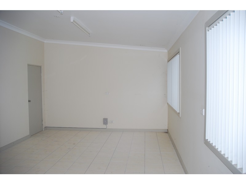 2/123C Meroo Road, Bomaderry NSW 2541