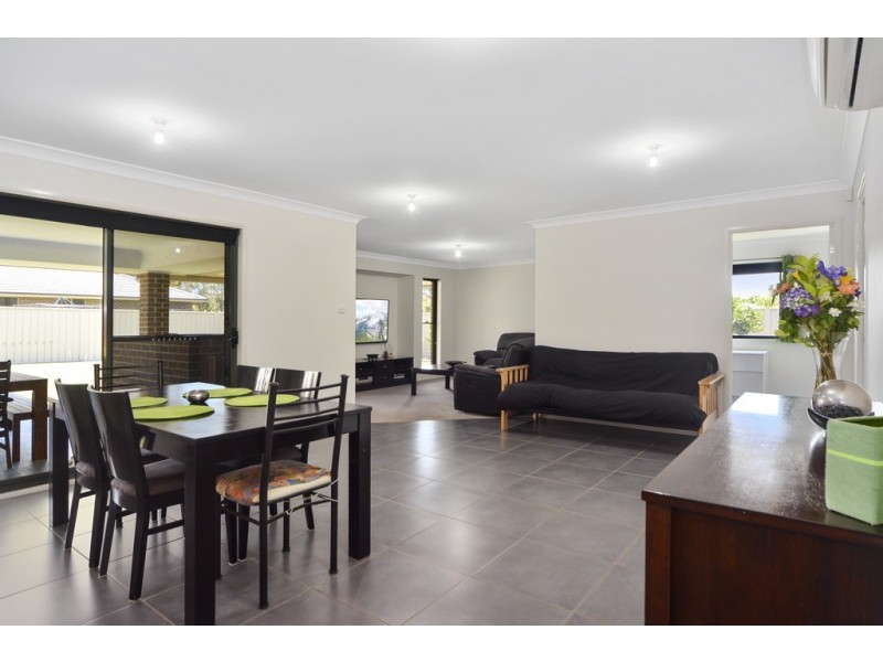 14 Coral Sea Drive, West Nowra NSW 2541