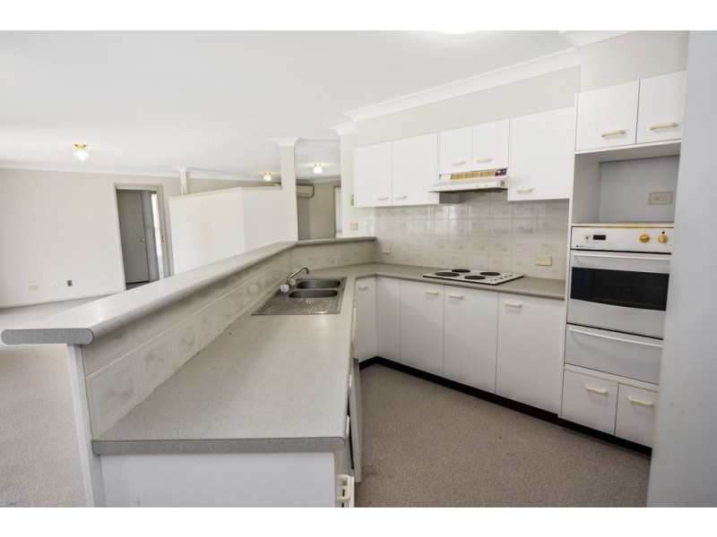 3 Sophia Road, Worrigee NSW 2540