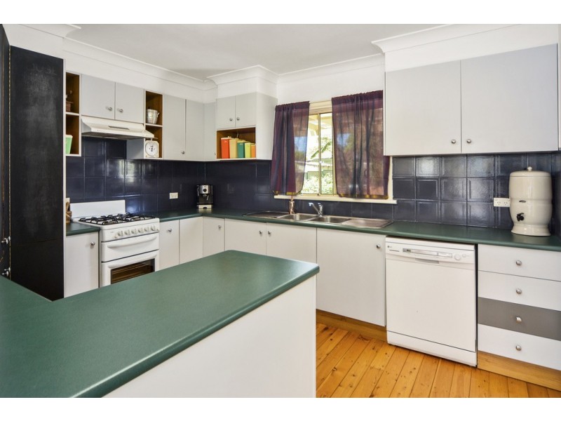 2 Page Avenue, North Nowra NSW 2541