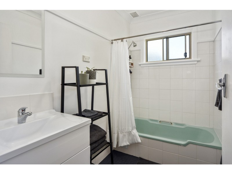 2 Page Avenue, North Nowra NSW 2541