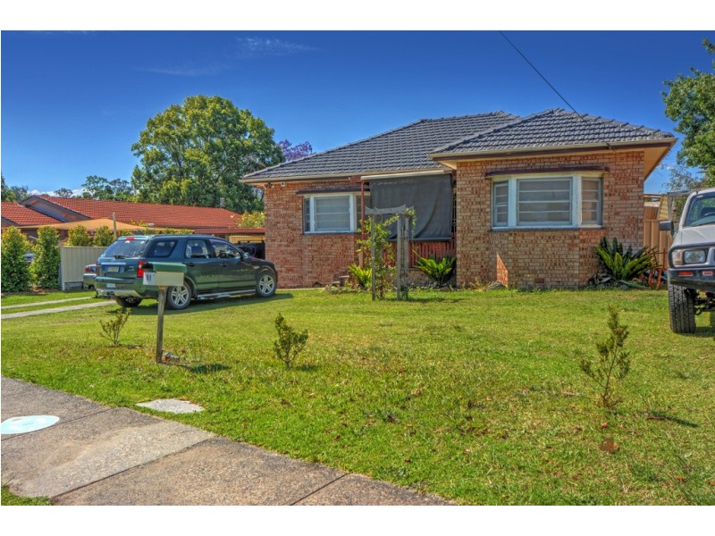 61 Cambewarra Road, Bomaderry NSW 2541