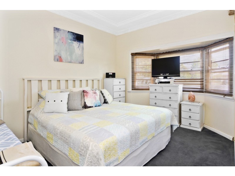 61 Cambewarra Road, Bomaderry NSW 2541