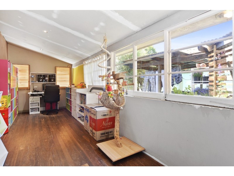 61 Cambewarra Road, Bomaderry NSW 2541