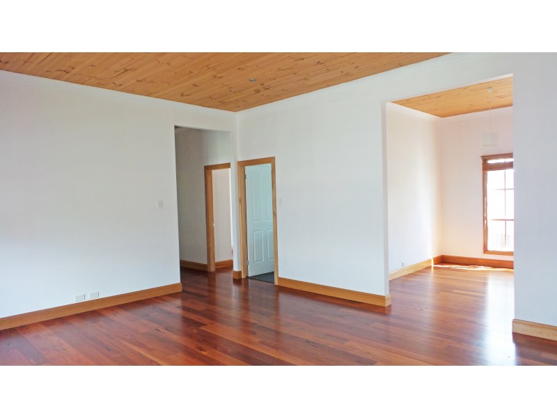 126 Osborne Street, Nowra NSW 2541