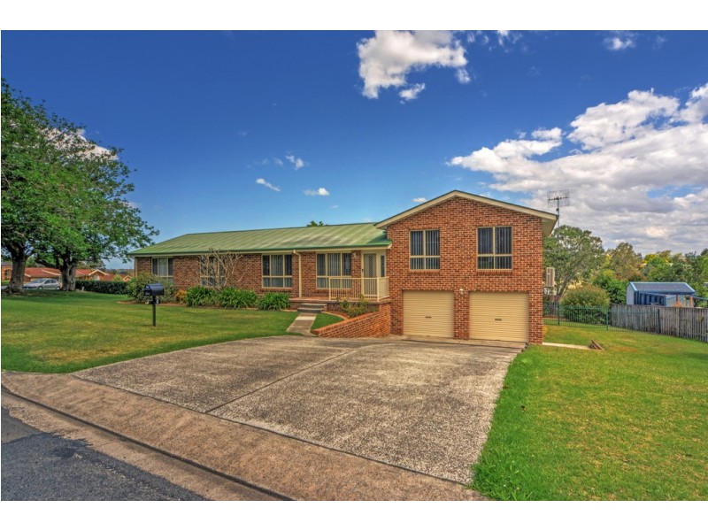 1 Brolga Place, Cambewarra NSW 2540