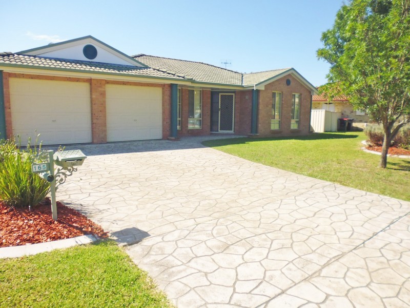 165 Rayleigh Drive, Worrigee NSW 2540