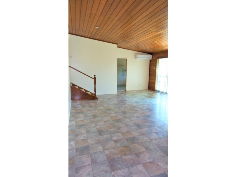 15 Elder Crescent, Nowra NSW 2541