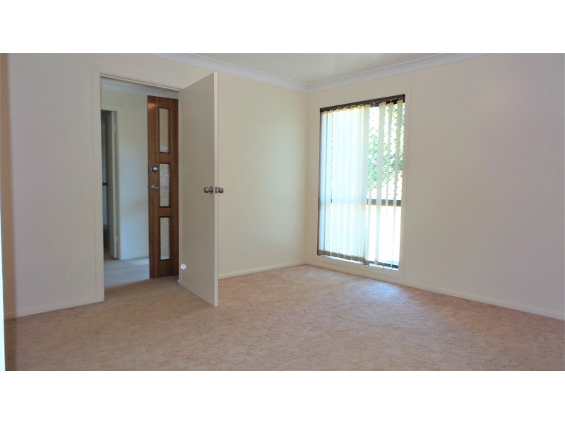 15 Elder Crescent, Nowra NSW 2541