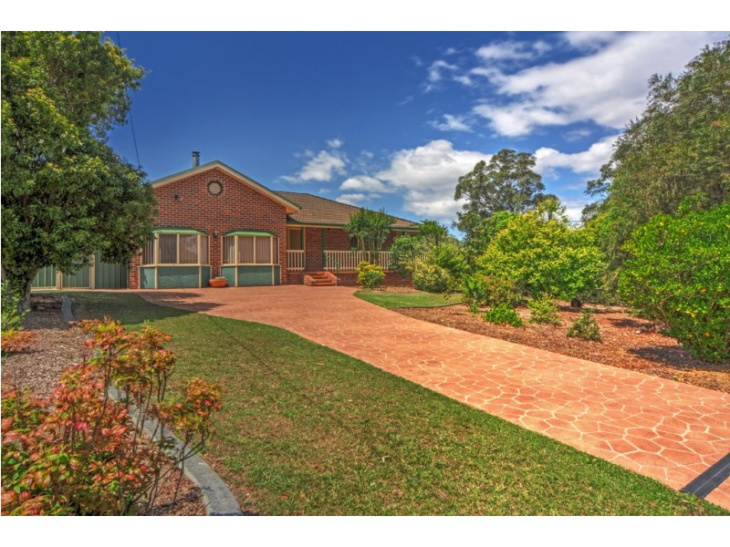 16 Lochaven Drive, Bangalee NSW 2541