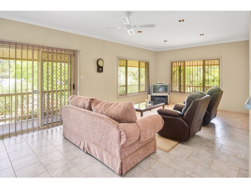 16 Lochaven Drive, Bangalee NSW 2541