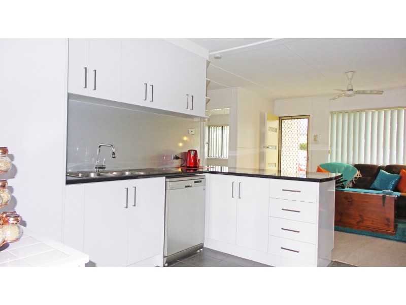 86 Albert Street, Nowra NSW 2541