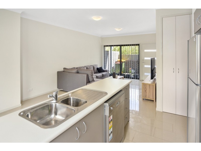 6/429a Princes Highway, Bomaderry NSW 2541