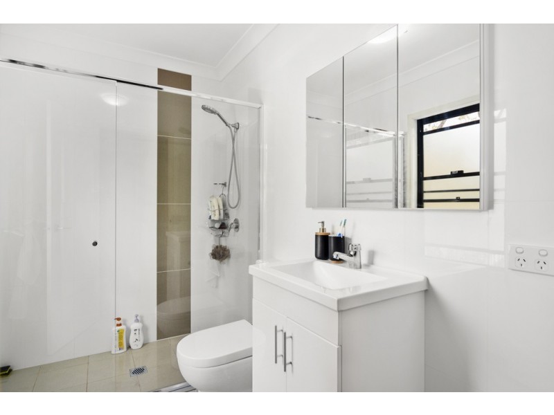 6/429a Princes Highway, Bomaderry NSW 2541