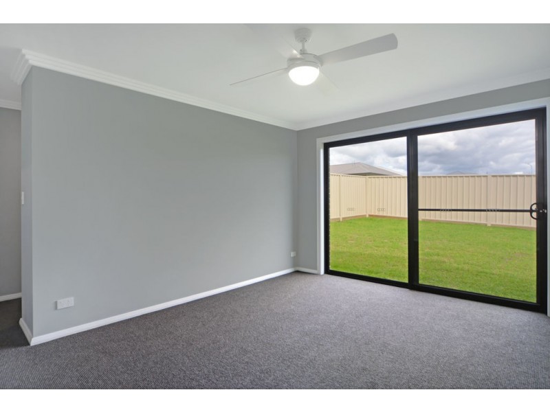 12 Alata Crescent, South Nowra NSW 2541