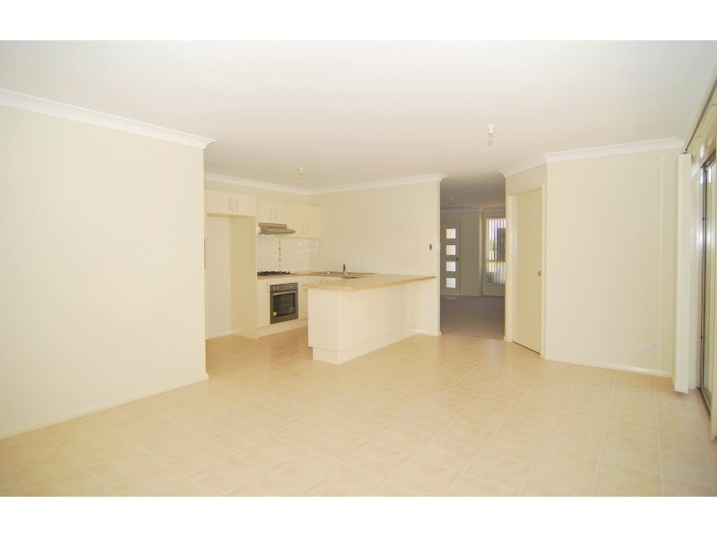 4 Riveroak Road, Worrigee NSW 2540