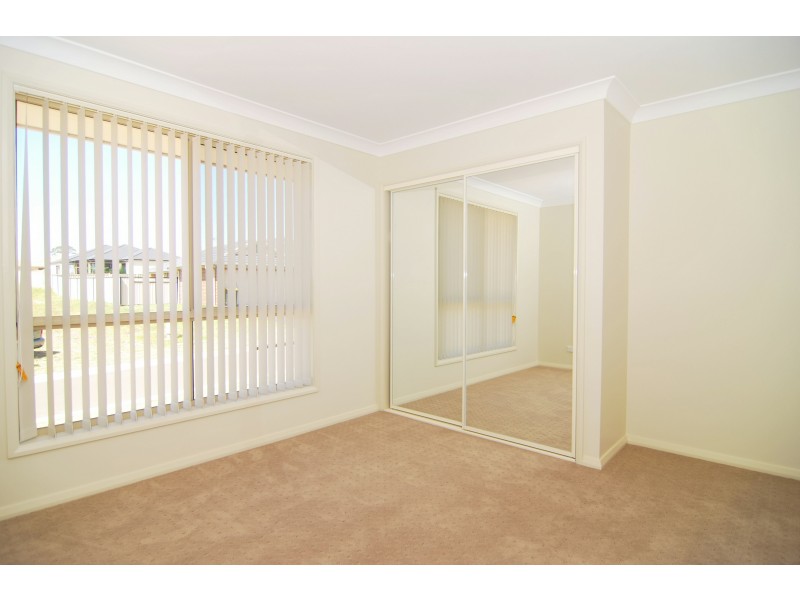 4 Riveroak Road, Worrigee NSW 2540