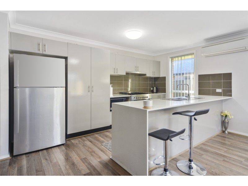 27 Bowerbird Street, South Nowra NSW 2541