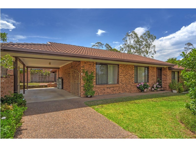 13 Farrelly Place, Bomaderry NSW 2541