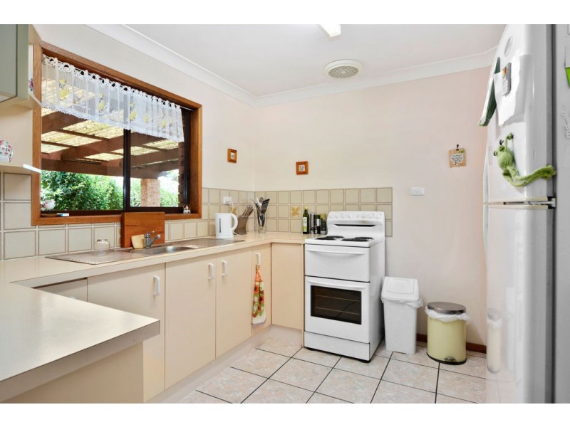 13 Farrelly Place, Bomaderry NSW 2541
