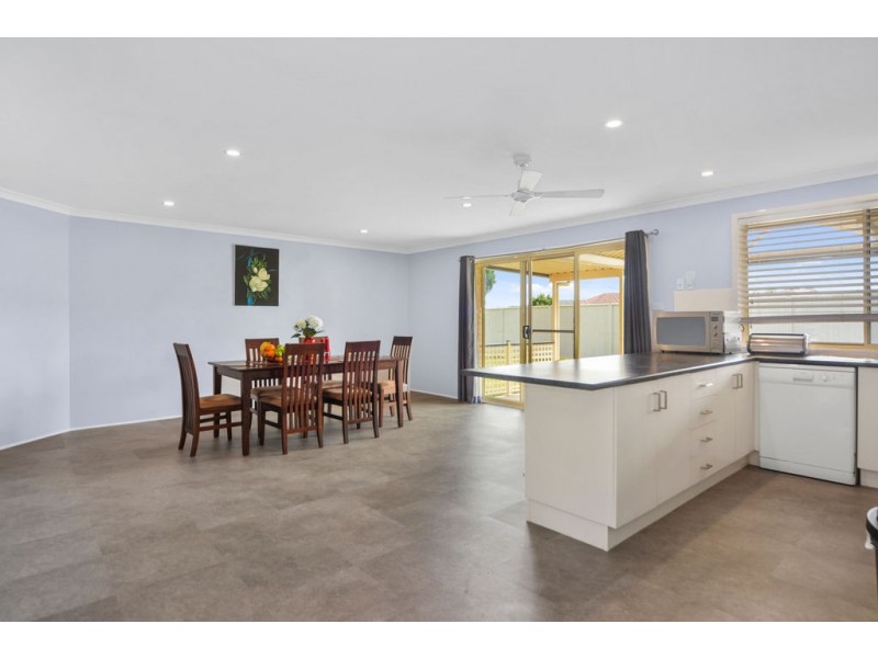 6 Kardella Avenue, Nowra NSW 2541