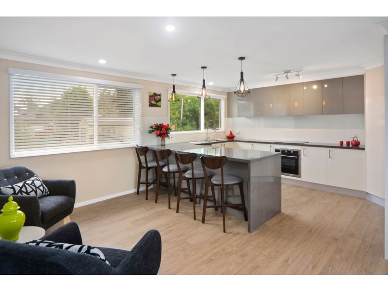 2 Monk Crescent, Bomaderry NSW 2541