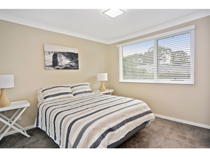 2 Monk Crescent, Bomaderry NSW 2541