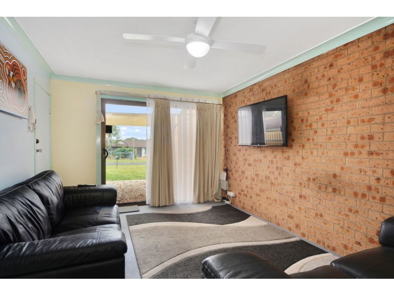 2/11 Purdie Crescent, Nowra NSW 2541