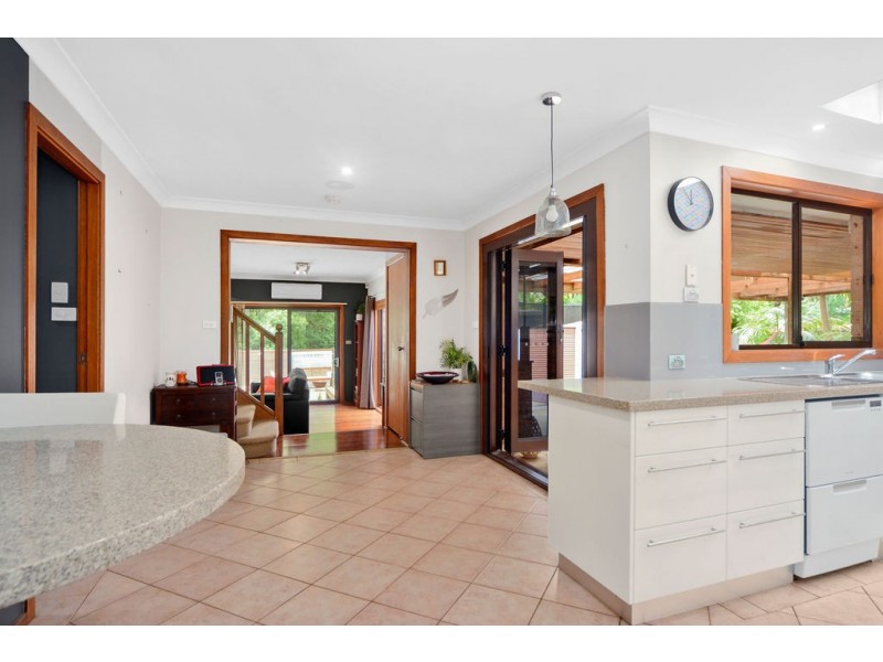 25 Peak Avenue, North Nowra NSW 2541