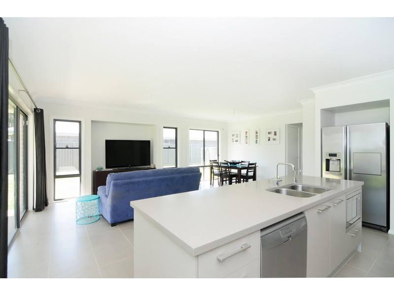 26 Bowerbird Street, South Nowra NSW 2541