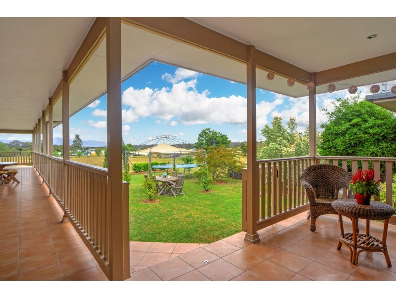 72 Stringybark Road, Nowra Hill NSW 2540