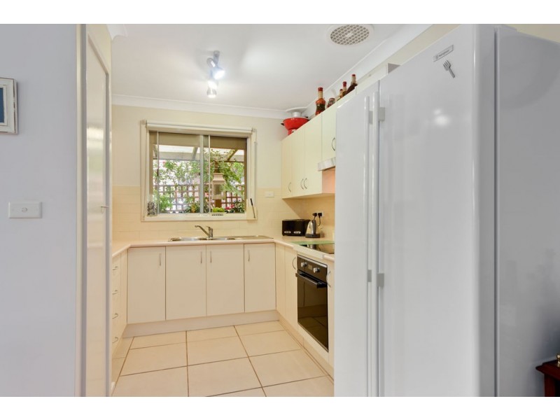 5 Allison Avenue, Nowra NSW 2541