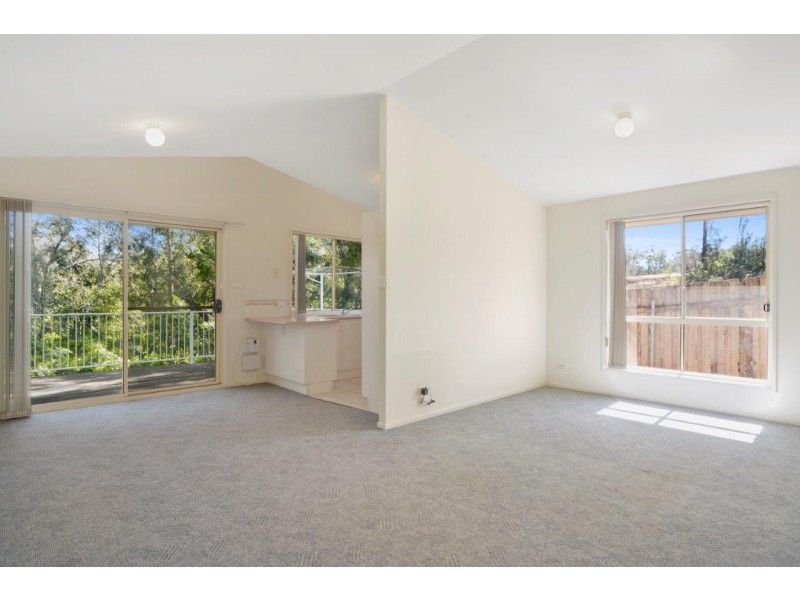 8/67 Brinawarr street, Bomaderry NSW 2541