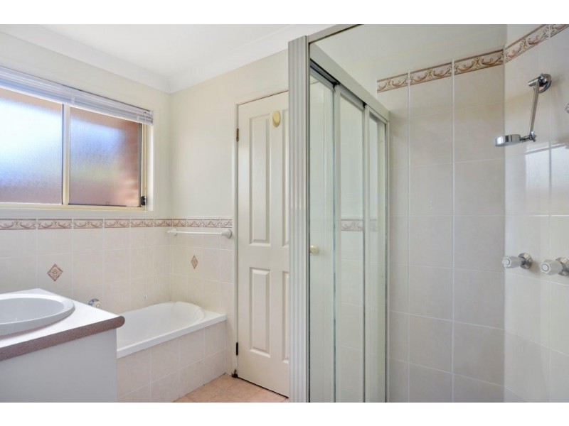 8/67 Brinawarr street, Bomaderry NSW 2541