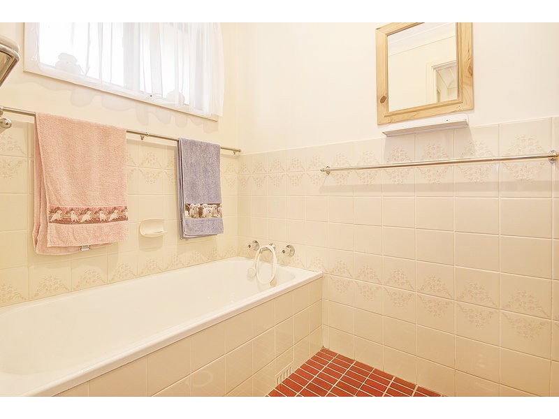 2 Soper Drive, North Nowra NSW 2541