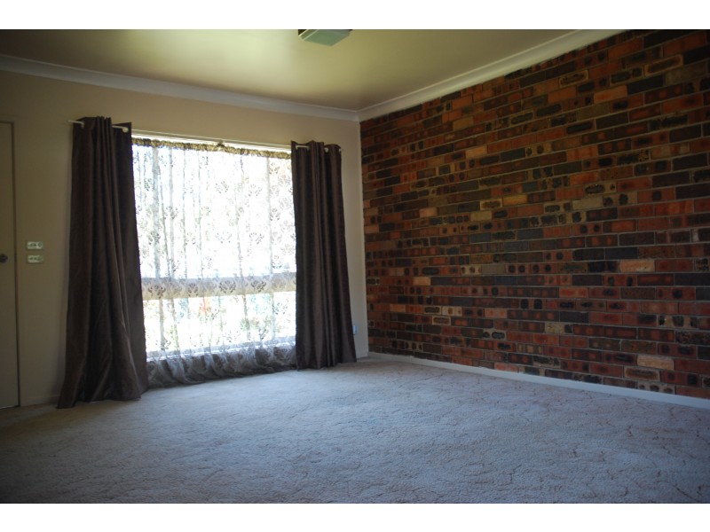 2/430 Princes Highway, Bomaderry NSW 2541