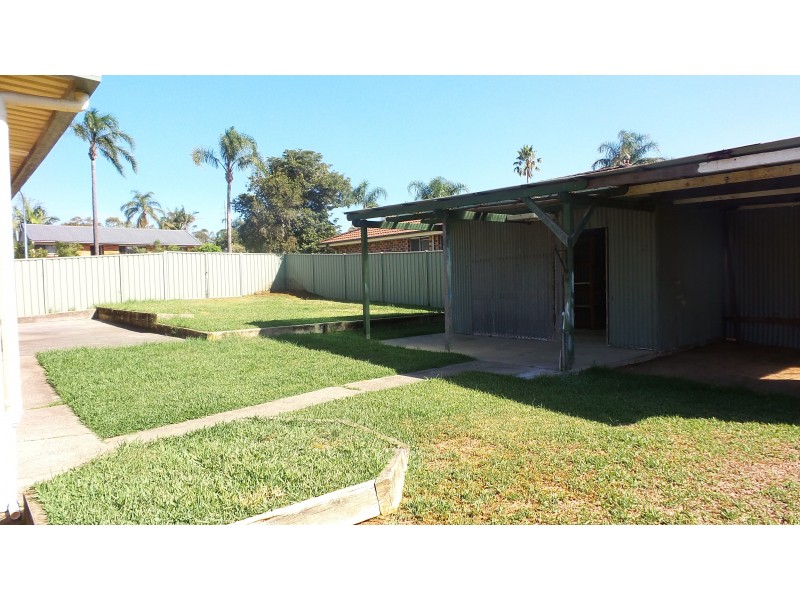 8 Coconut Drive, North Nowra NSW 2541