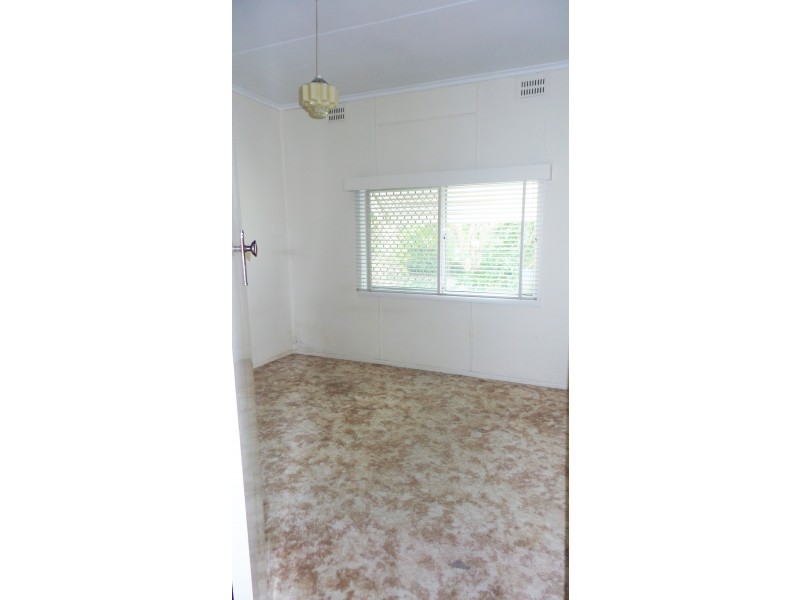 22 Hyam Street, Nowra NSW 2541