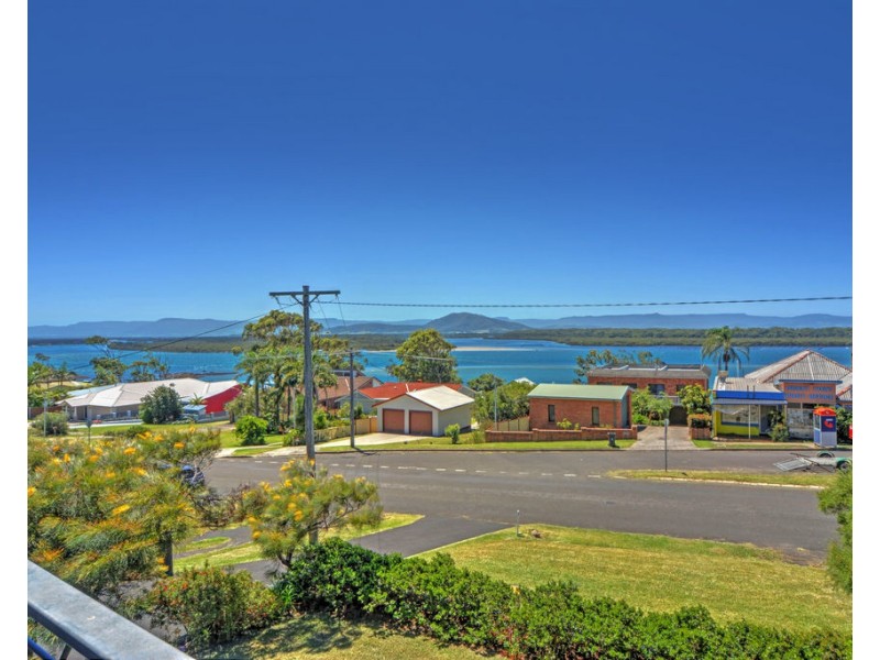 68 Orama Crescent, Orient Point NSW 2540