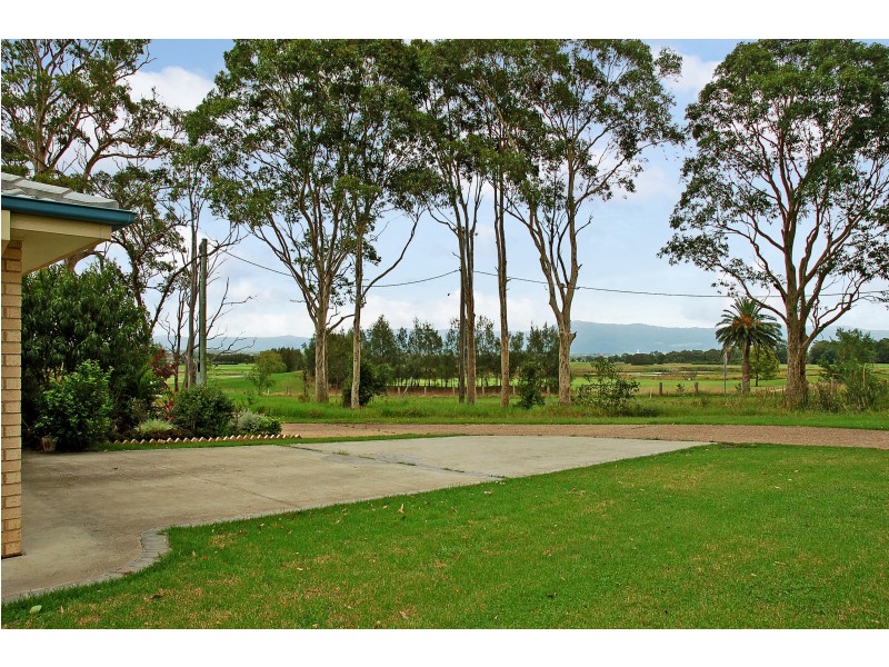 33 Golden Grove, Worrigee NSW 2540